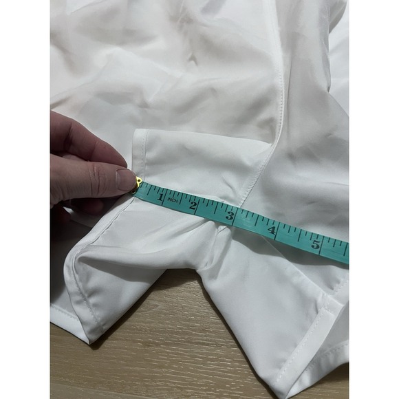 Nike Dri-FIT Tempo Running Shorts Womens XL White Lined Mesh Gym 831558-100 Dust - Picture 3 of 9